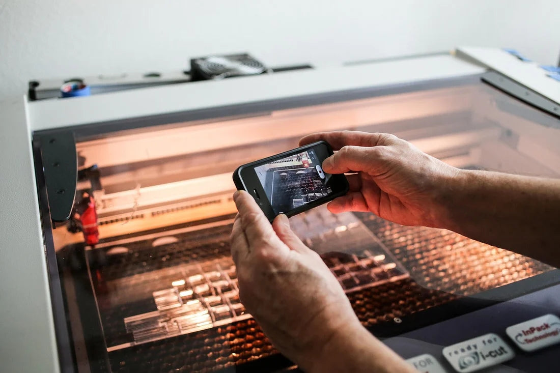 Lasergravierer pflegen und reinigen